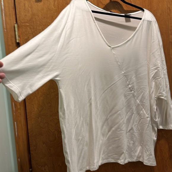 Top - Picture 2 of 5